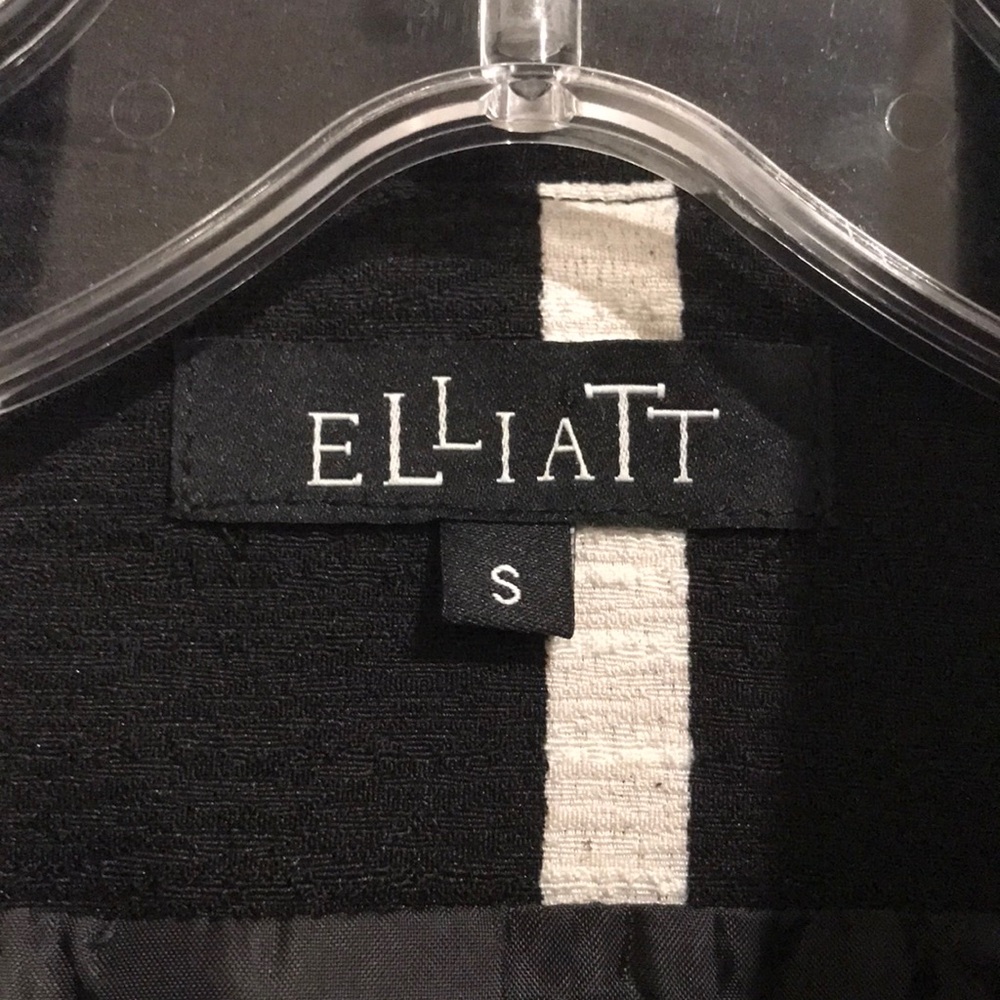 NWOT- Elliatt Black & White Striped Long Vest with Sash Belt - Picture 12 of 15